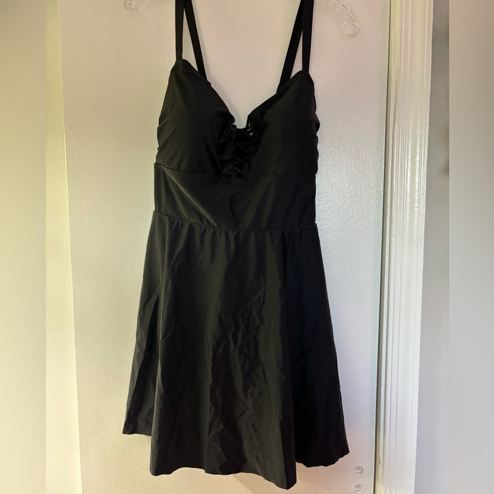 NWT Torrid Black Lattice Front Adjustable Strap Swim Dress Size 3